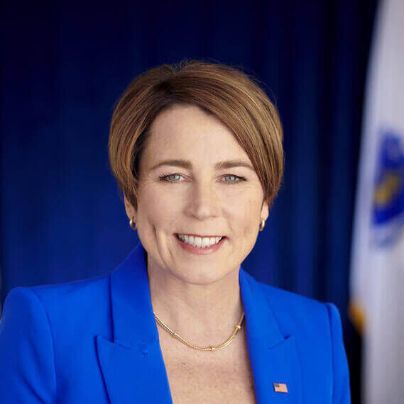 PRINTFINAL-Shopper-Maura_Healey_201R_0
