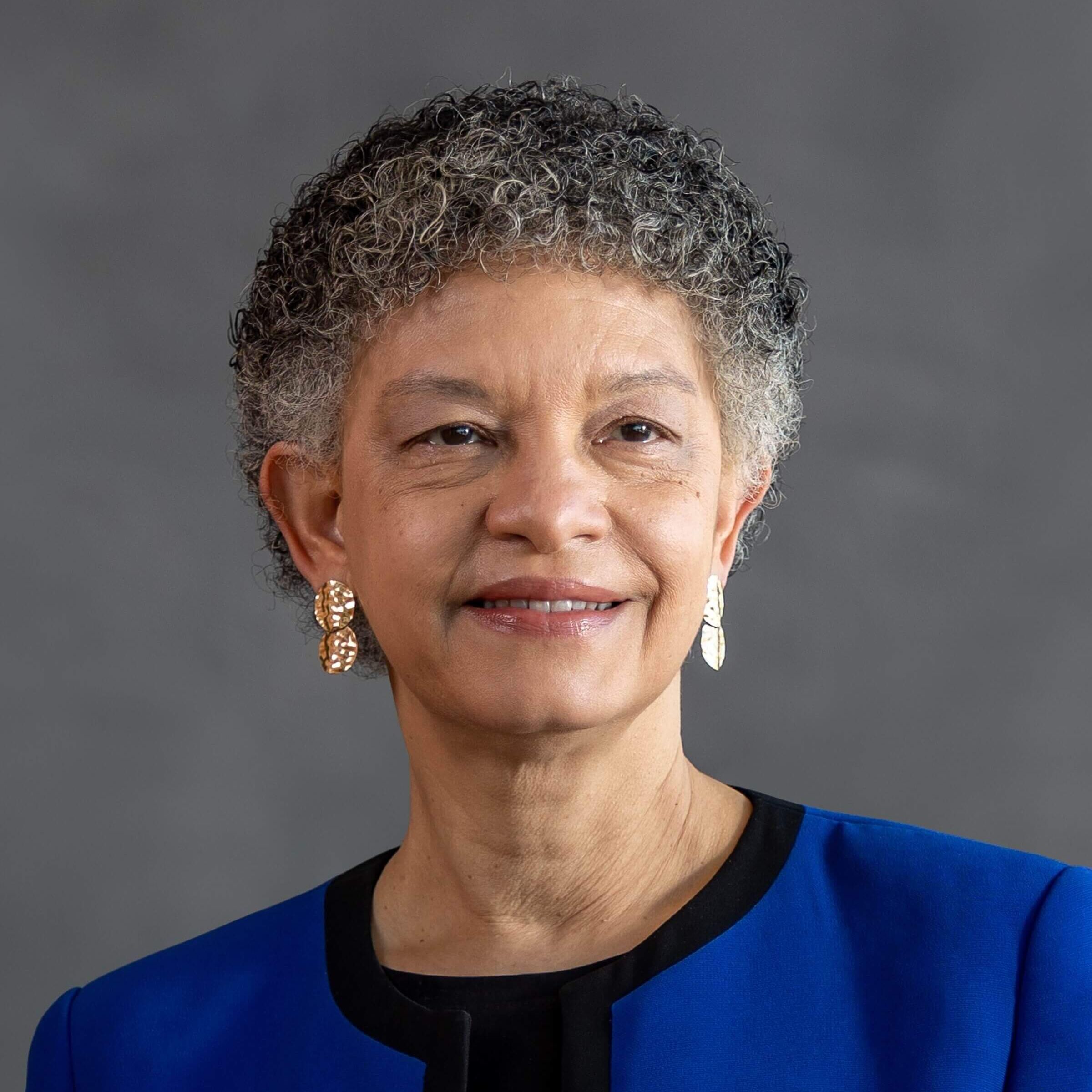 susan-collins-formal-portrait-2022-8-10